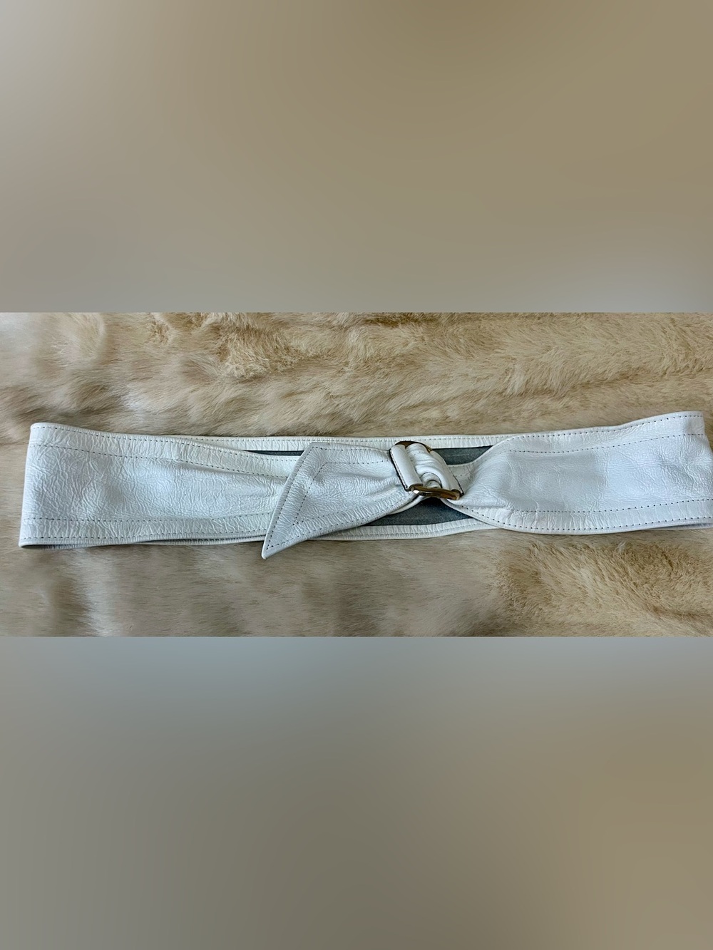 White Leather Knot Belt with Gold-Tone Buckle - Women's Accessory
